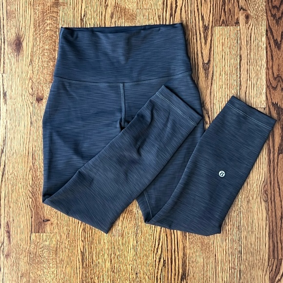 lululemon athletica Pants - Lululemon Wunder Train Crop 23” size 4
